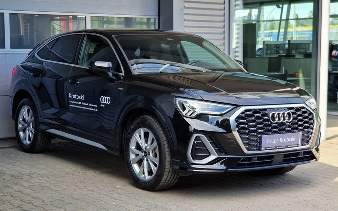 Audi Q3 cena 238900 przebieg: 8000, rok produkcji 2023 z Zbąszynek małe 781